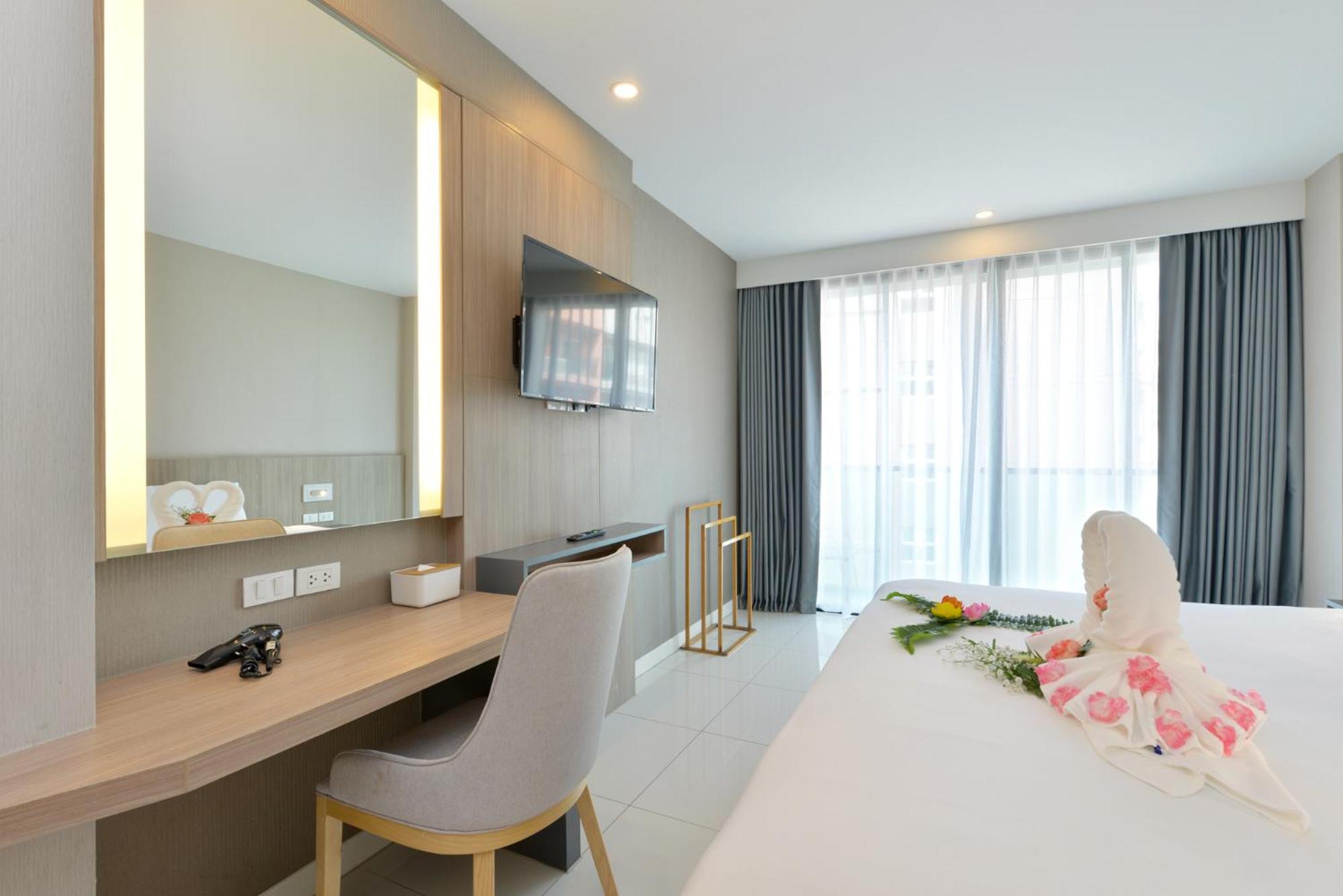 Grace Patong Hotel Кату Екстериор снимка